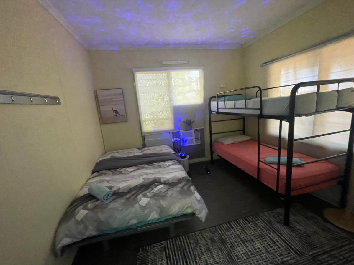 The Cozy Hostel - Motel Darwin Extérieur photo